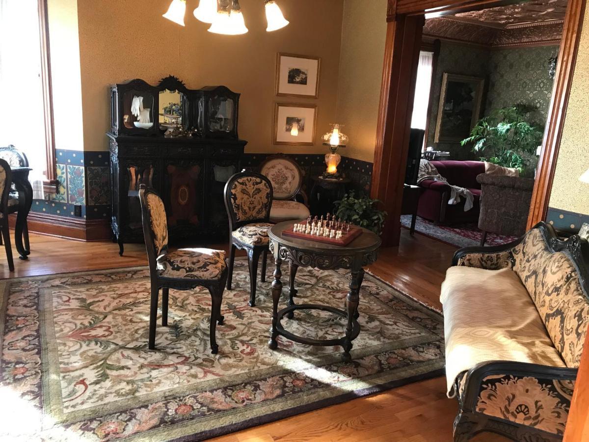 The Nauvoo Grand Bed & Breakfast Exterior foto