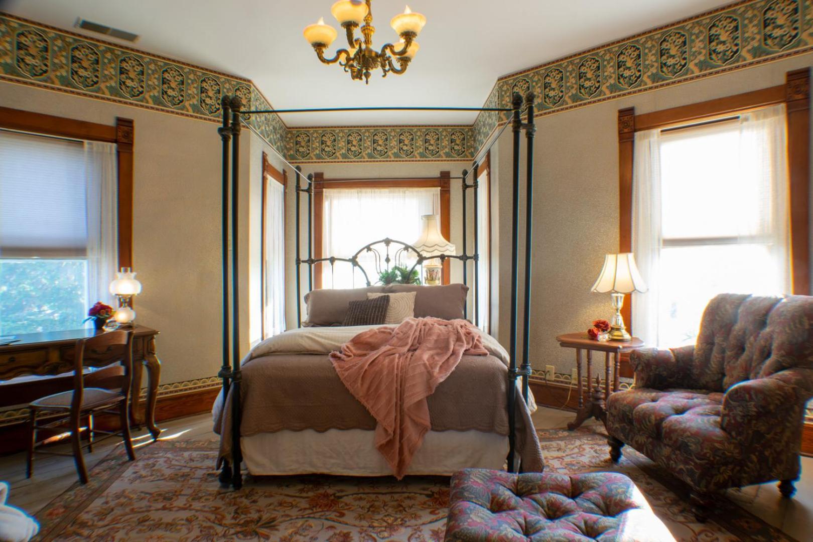The Nauvoo Grand Bed & Breakfast Exterior foto